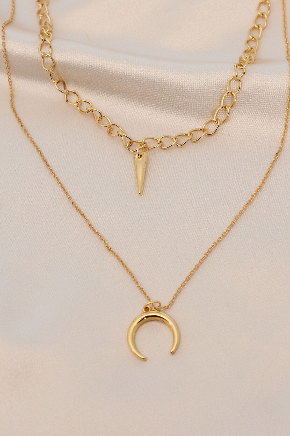 Goşenefmafe Gold Renk Metal Çift Zincirli Aksesuarlı Kolye
