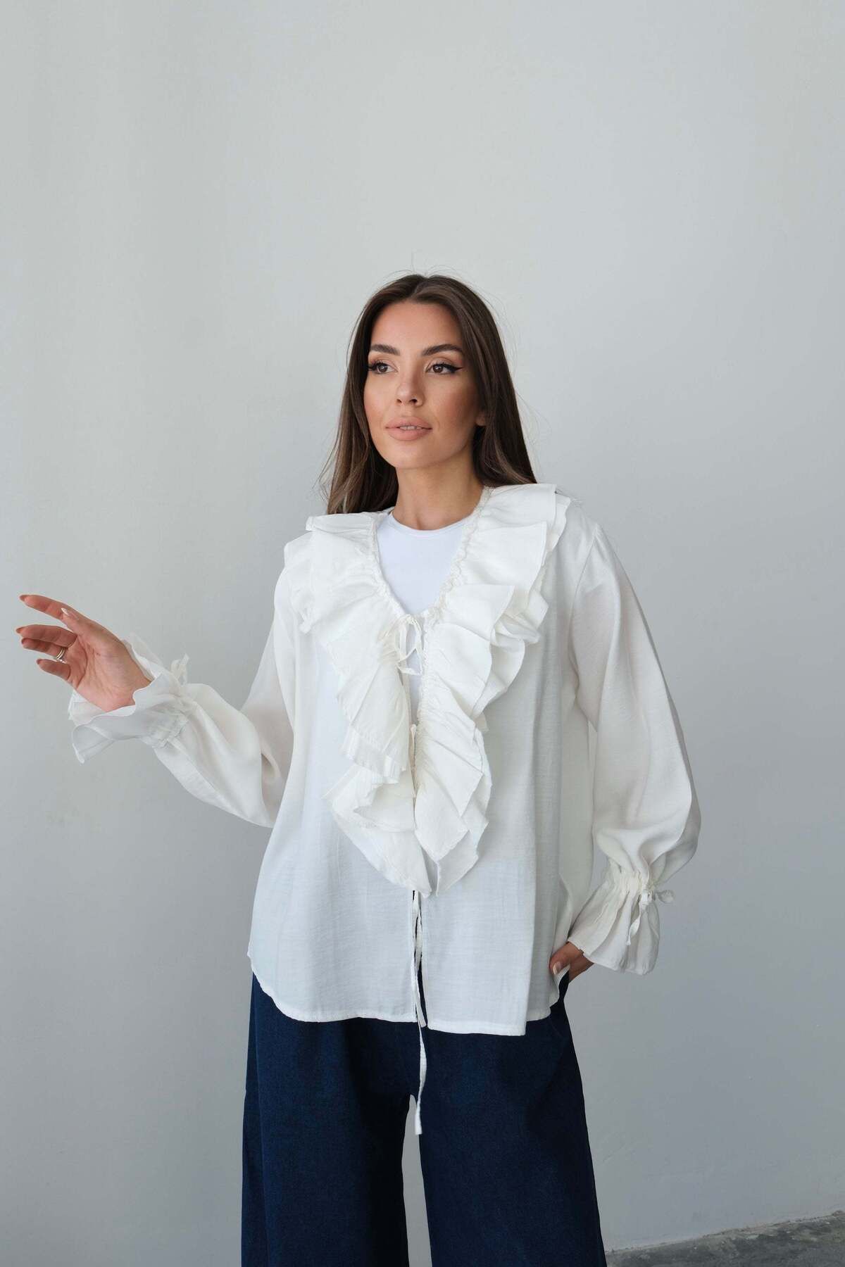 Hatun Atila Fırfırlı Bağlama Detaylı Uzun Kollu Bluz 8834 - Beyaz