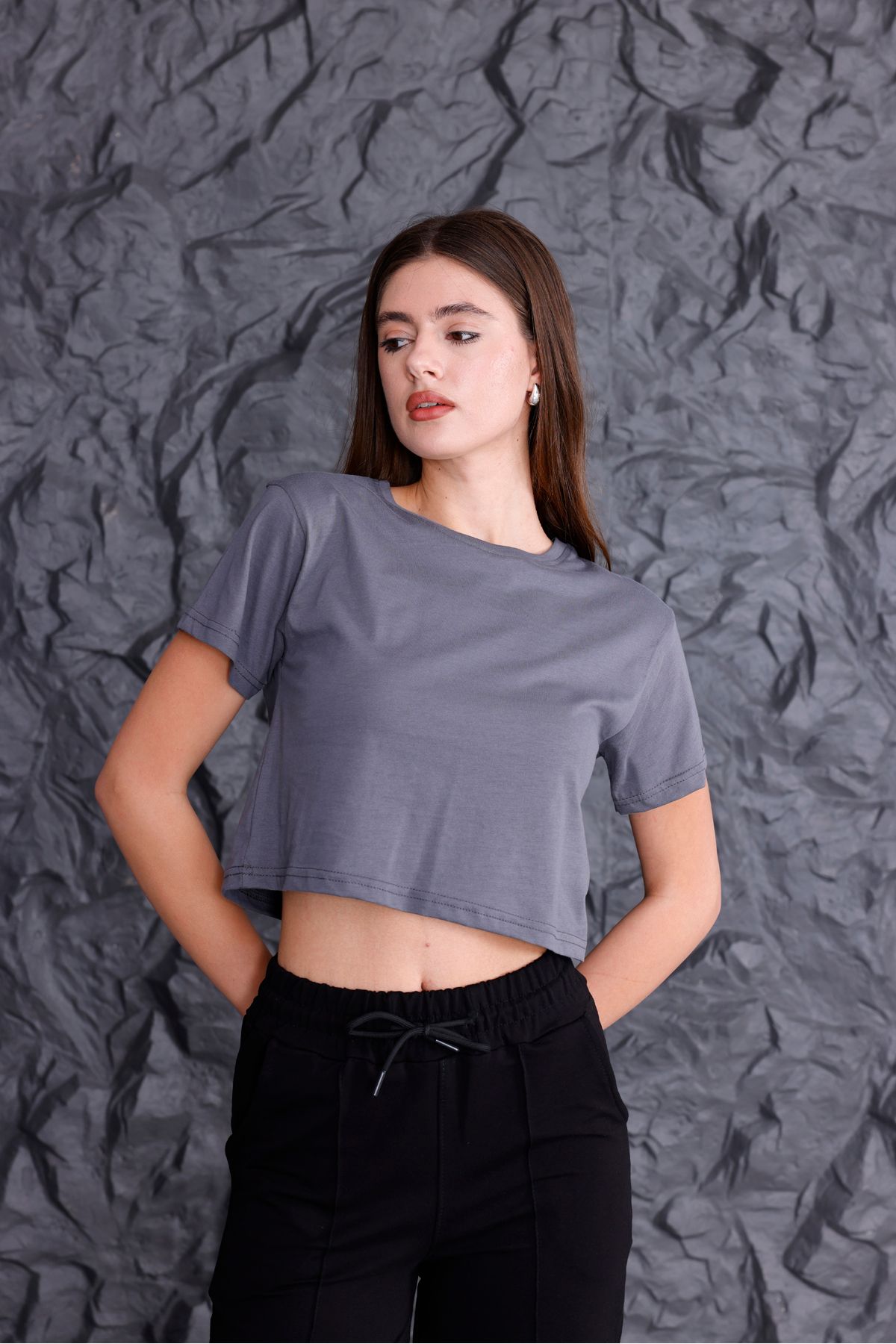 Butik VESTIS CL. Crop T-shirt