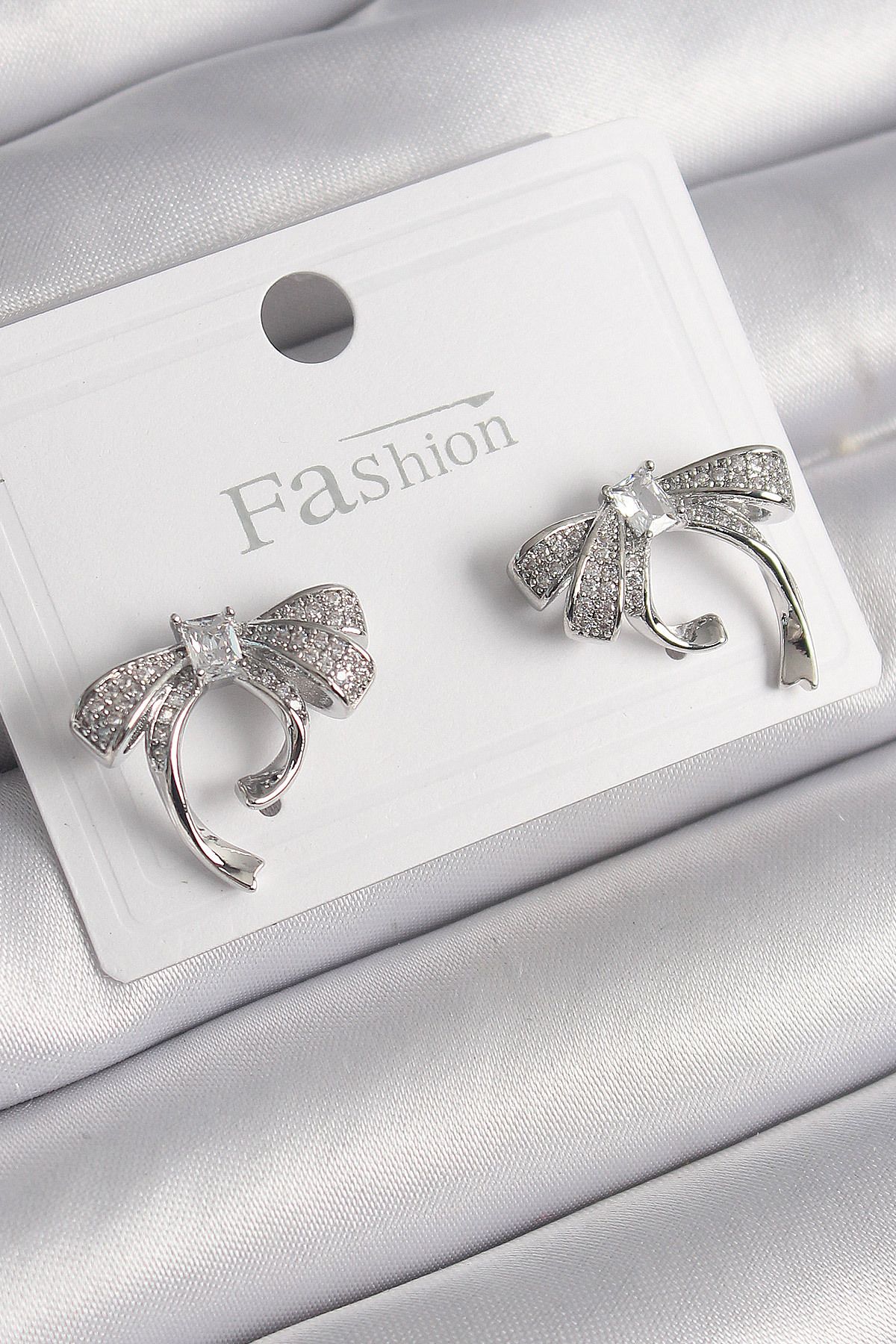 MBB ETİCARET-Brass Silver Color Zircon Stone Bow Model Women's Earrings - Tj-Bkp10000 1