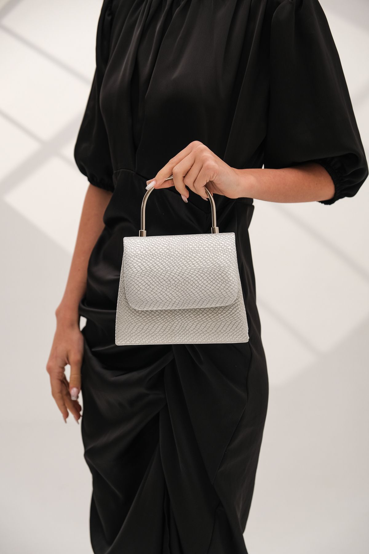 ROZA CANTA Kadın Gümüş Petek Petek Abiye Clutch Portföy Çanta