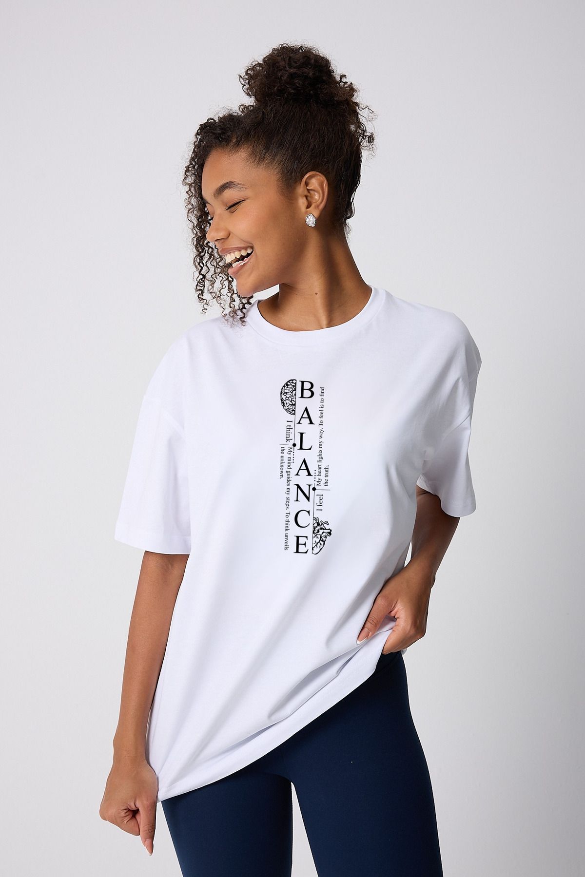 Bheka Concept Balance Yazı Baskılı Oversize Pamuklu Kadın T-shirt