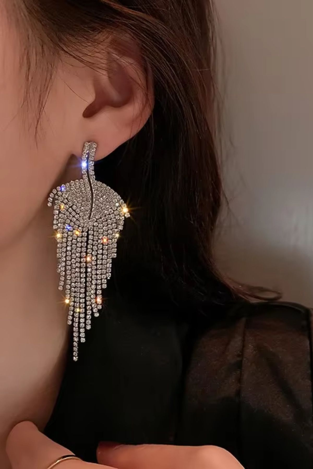 laria jewelry Zirkon Taşlı Sallantılı Abiye Püskül Küpe