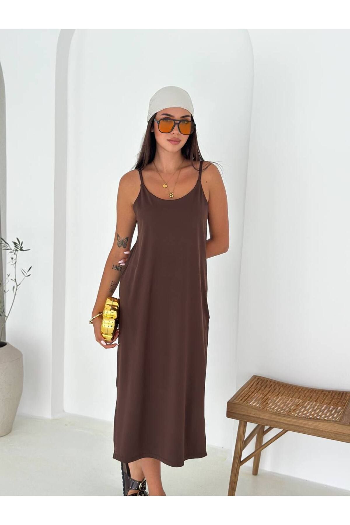 DESTEMIRA İnce Askılı Midi Boy Yırtmaçlı Elbise