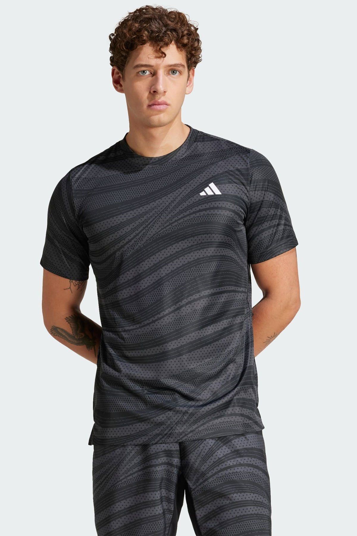 adidas Erkek Club Graph Tişört