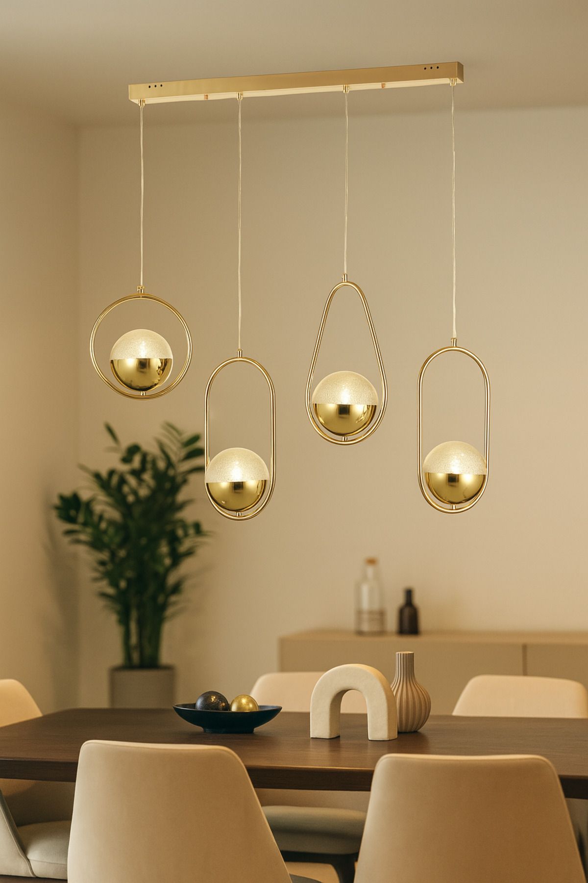 Avizemoda Serra 4'lü Yemek Masası Üstü Akrilik Toplu Salon Oturma Odası Modern Sarkıt Avize - Gold