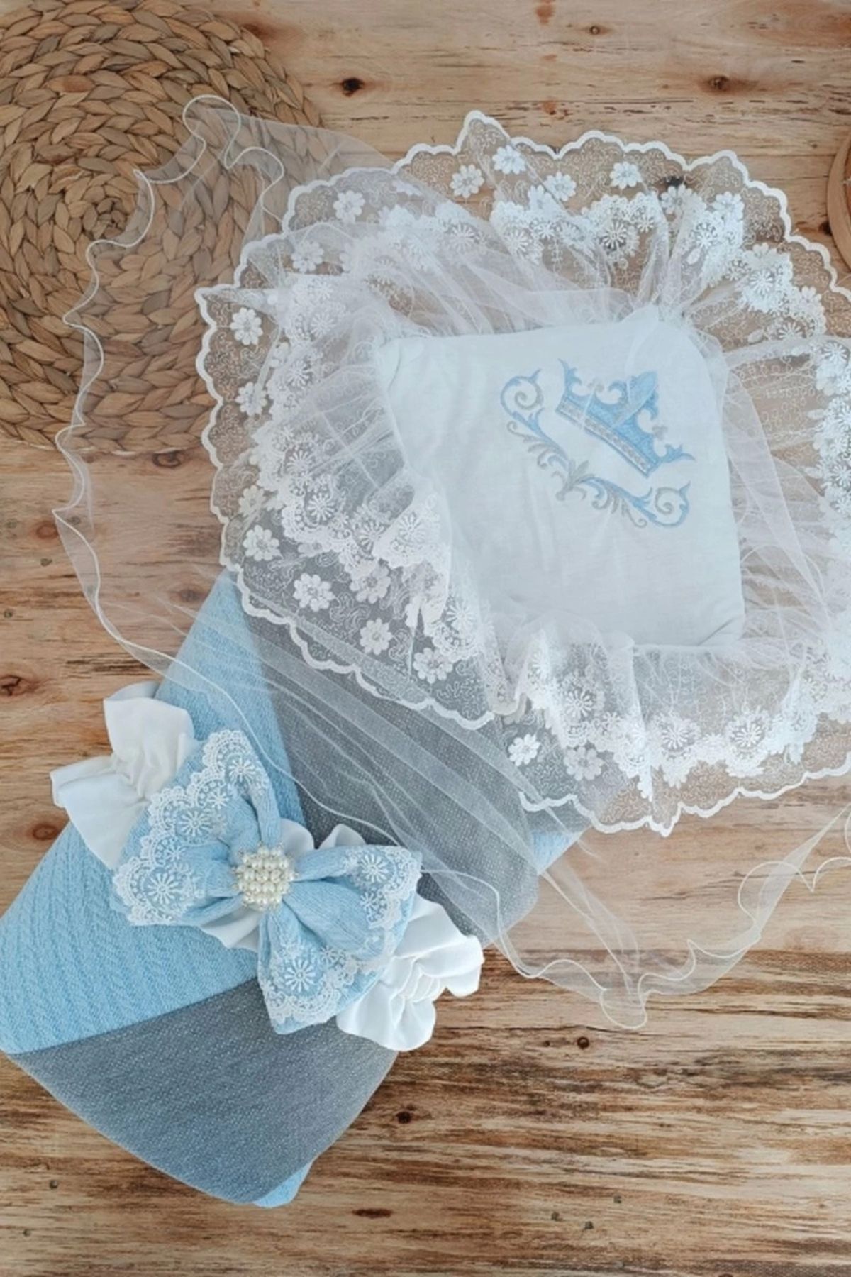 shopwave Yenidoğan Teri Cotton Taç Nakışlı Prizma Taş Kundak Bebek Battaniyesi