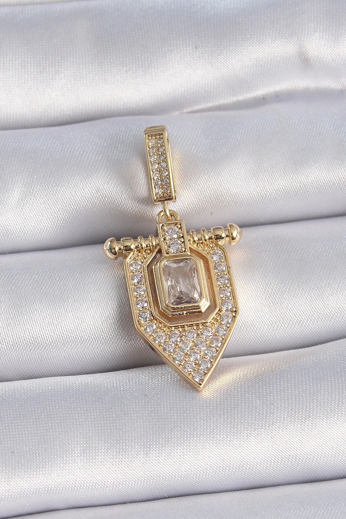 shopwave Pirinç Gold Renk Baget Zirkon Taşlı Ajda Charm