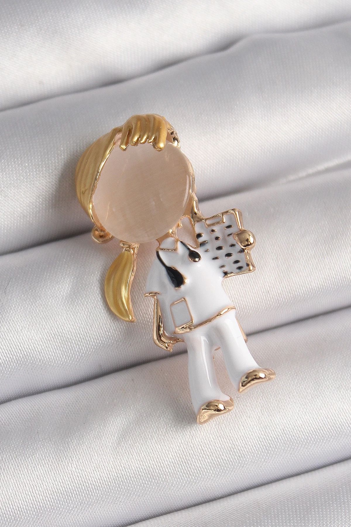 shopwave Pirinç Gold Renk Beyaz Mineli Doktor Model Kadın Broş