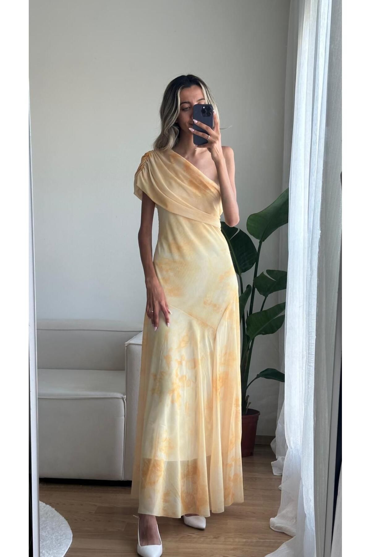 MODA Sarı Desenli One Shoulder Şifon Elbise