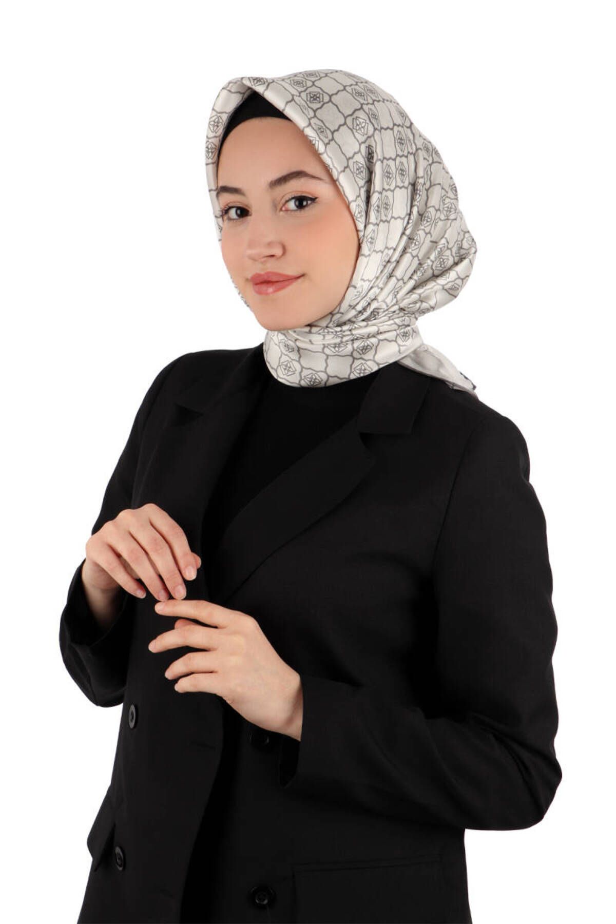 Bursa İpek Gümüş Monogram İpek Eşarp