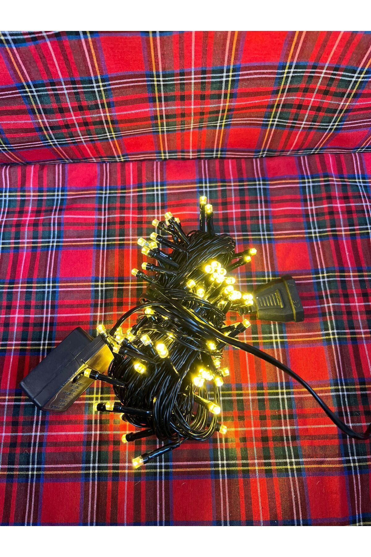 Elioure FİŞLİ 220 VOLT SİYAH KABLO 10 METRE SARI IŞIK GÜNIŞIĞI LED EKLEMELİ YILBAŞI IŞIK ZİNCİRİ