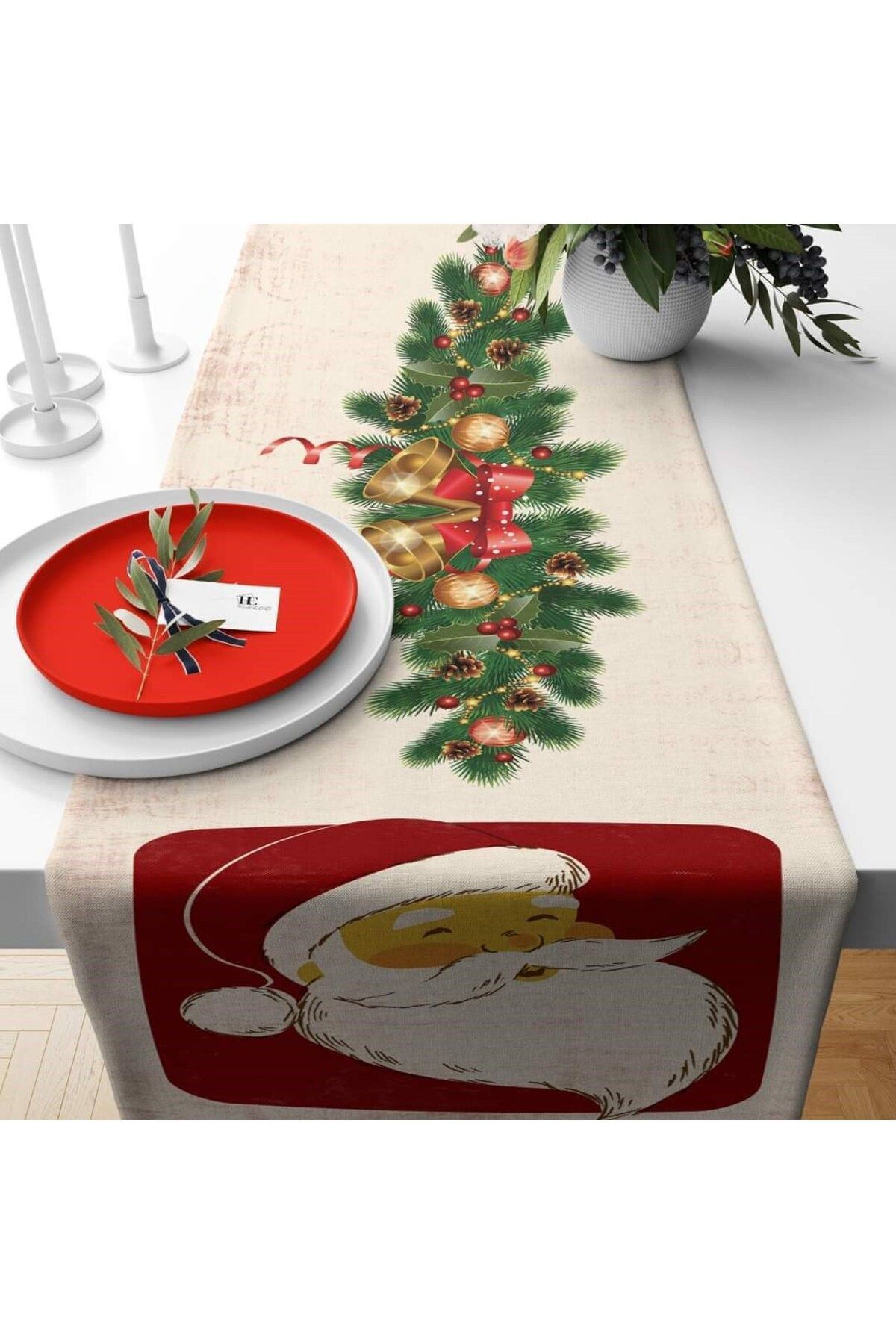 Elioure Yaprak Ve Çam Süsleri Yılbaşı Temalı Noel Baba Leke Tutmaz Kumaş Runner