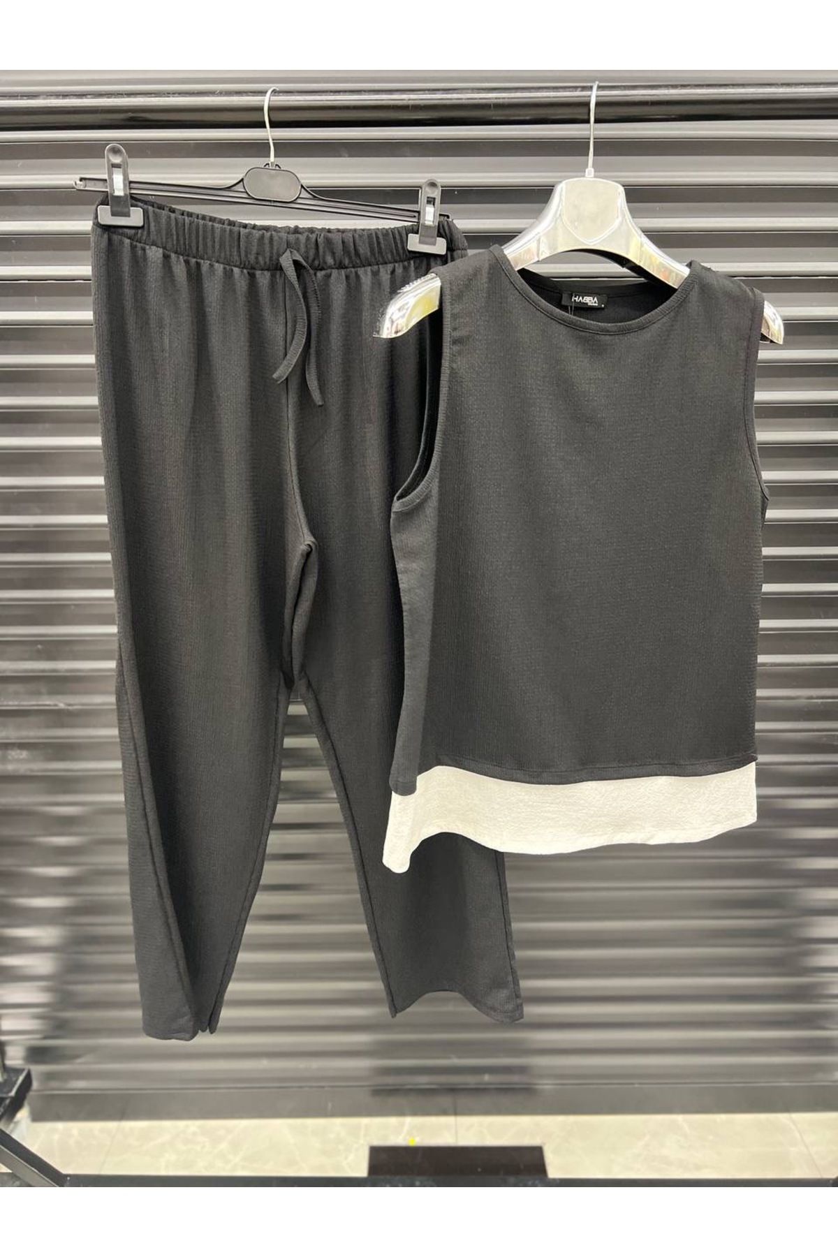 Butik Kadın Haki Kolsuz Bluz & Pantolon İkili Takım