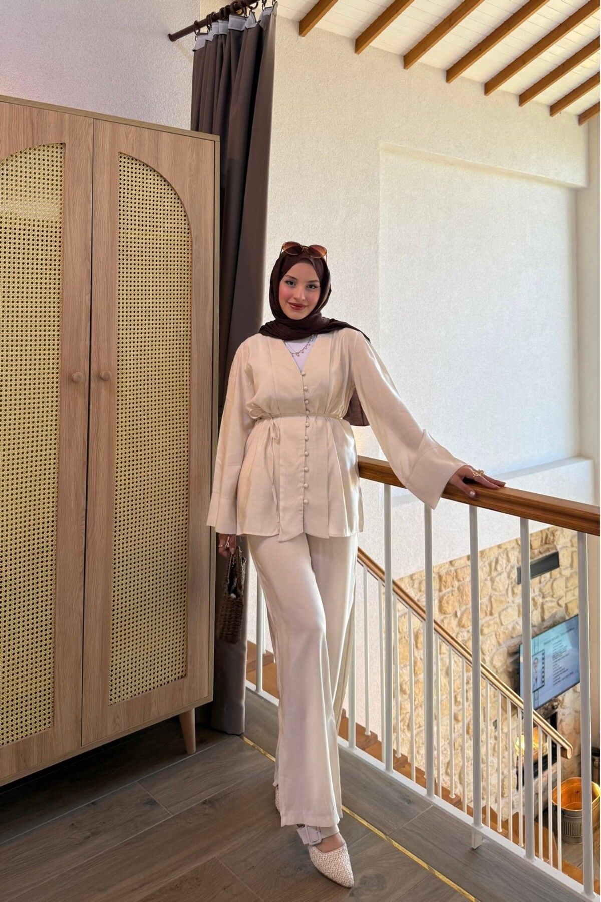 lurex moda V Yaka Düğmeli Takım
