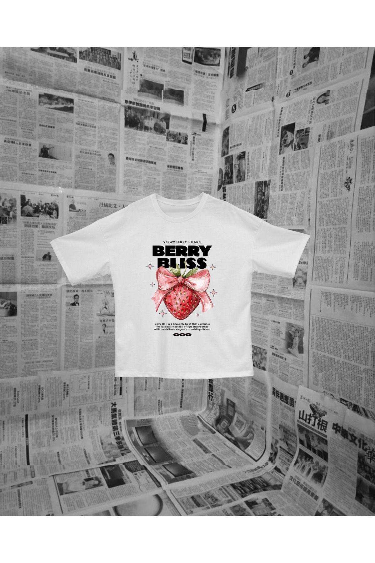 MAYK STREETWEAR OVERSIZE TSHIRT - UNISEX STRAWBERRY BASKILI PREMIUM TSHIRT