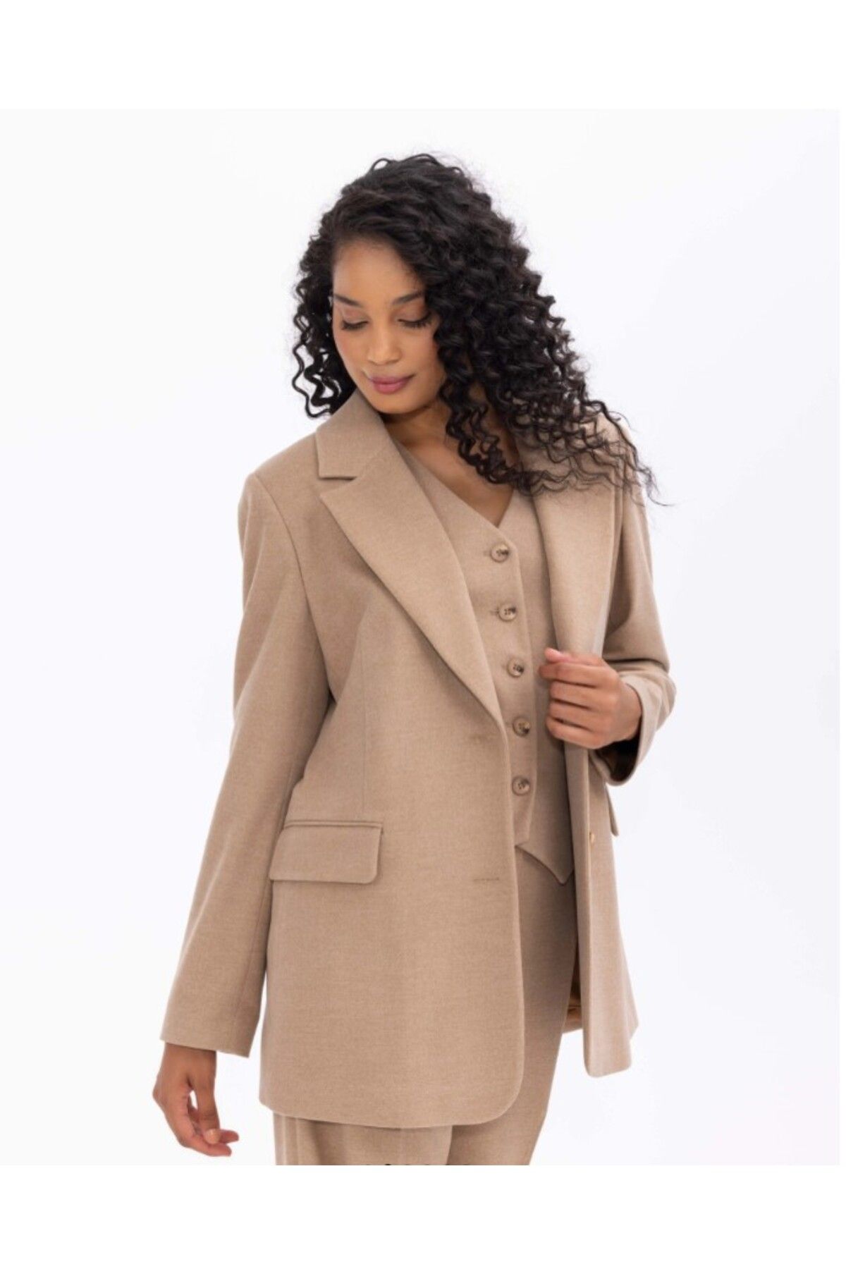 SEÇİLSTORE 1017 CEPLİ DÜĞMELİ OVERSİZE KESİM BLAZER CEKET BLAZER CEKET 10231205401017 QKS BLAZER CEKET #23-103