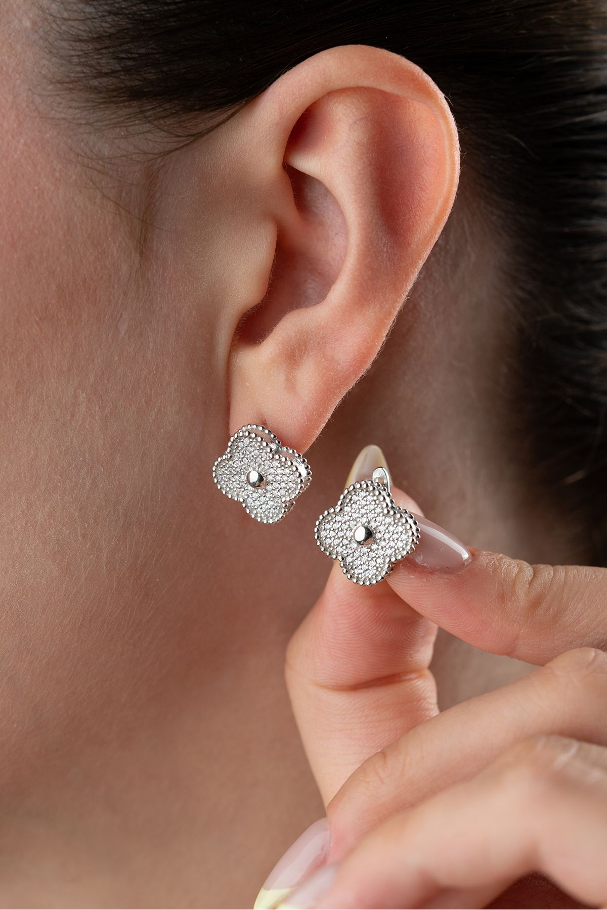 Silvano Jewelry 925 Ayar Gümüş Taşlı Yonca Küpe