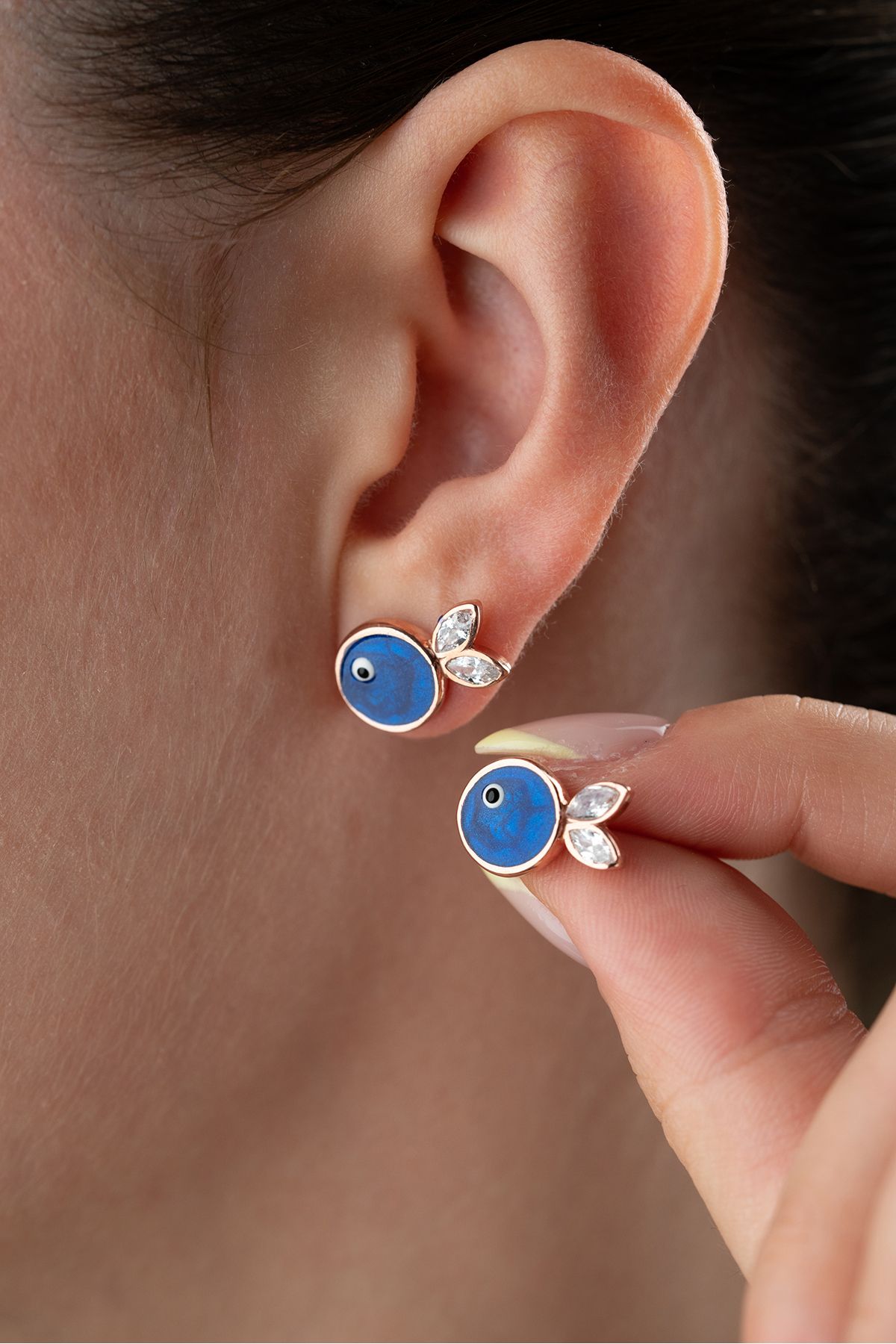 Silvano Jewelry 925 Ayar Gümüş Lacivert Mineli Balık Küpe