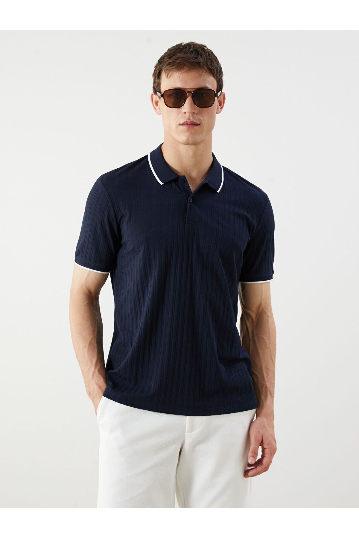 LC Waikiki Polo Yaka Çizgili Erkek Dokulu Tişört