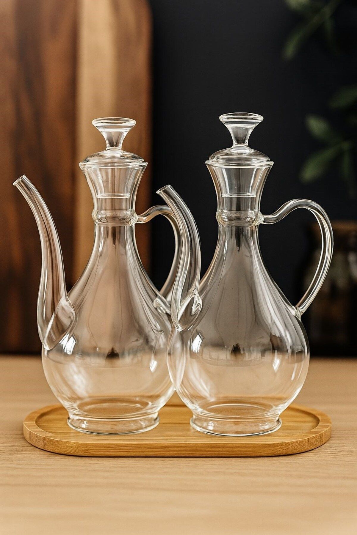 Qerhome Bambu Standlı Borosilikat Cam Glorry Yağlık 2'li Set 700 Ml+700 Ml