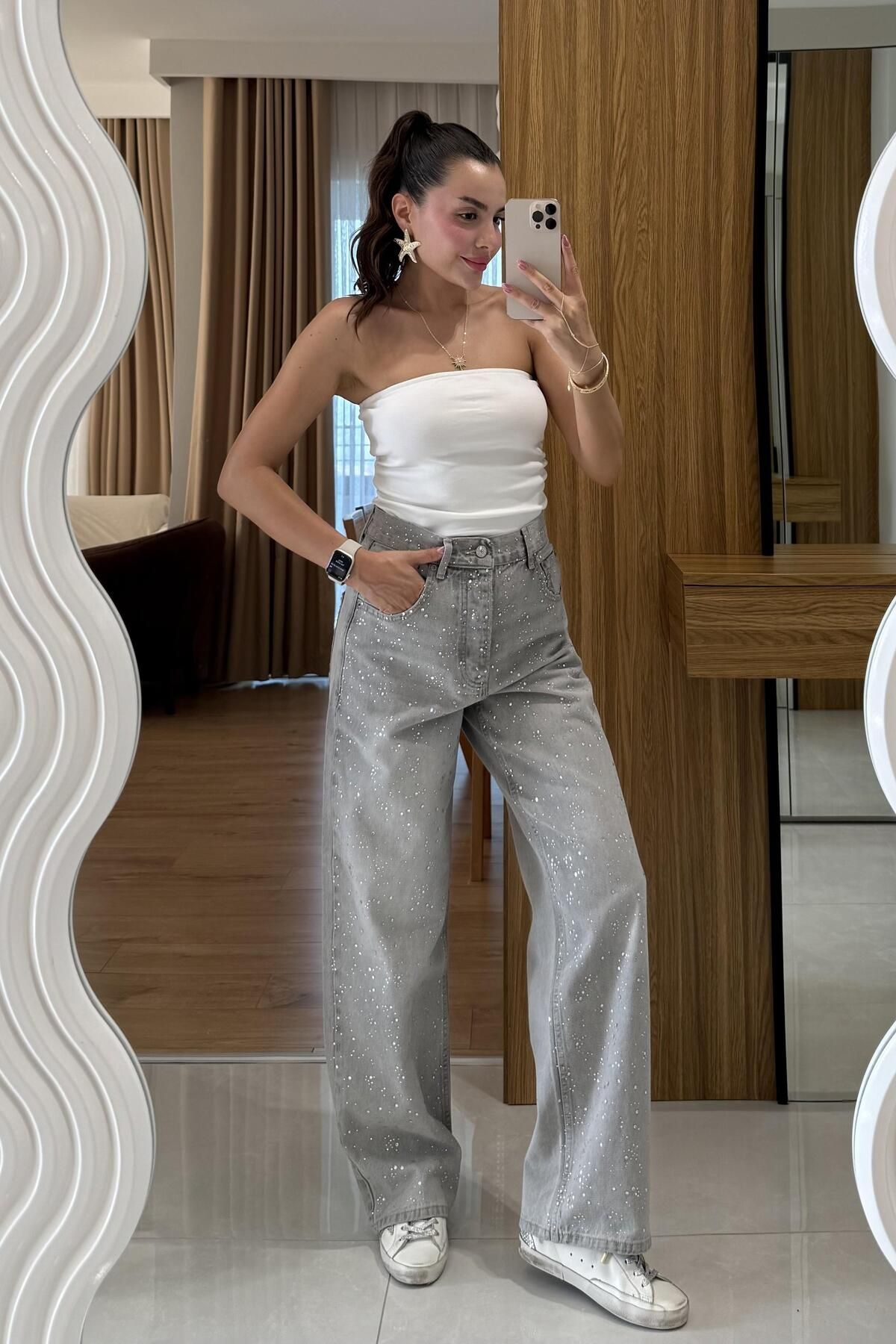 Gizem Ecemiş Guasha Taşlı Füme Jean