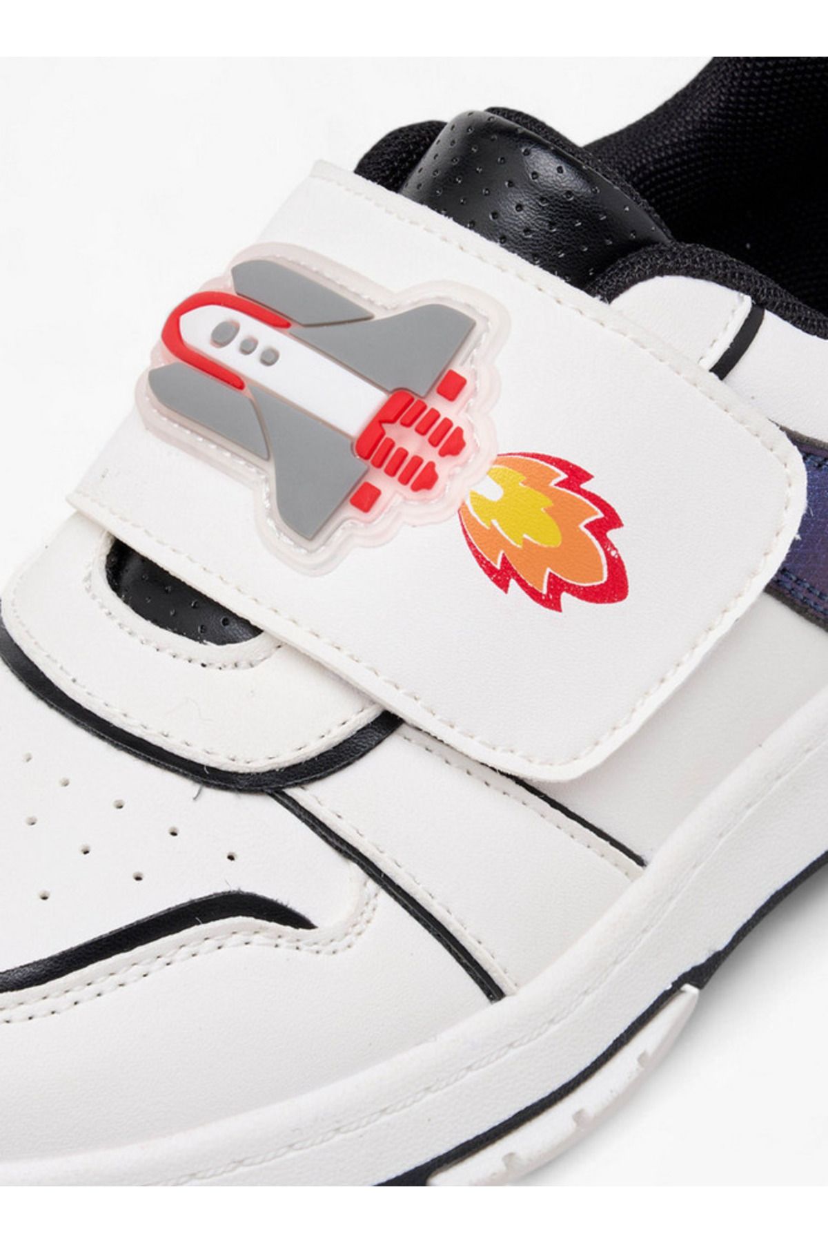 LBL by Shoexpress-Boys Rocket Light-Up Sneakers with Hook and Loop Closure 5
