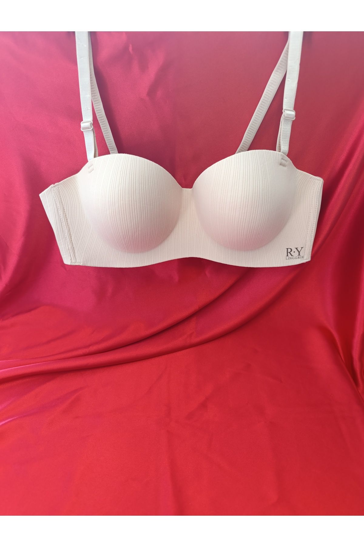 Butik STRAPLEZ LAZER KESİM DESTEKLİ SÜTYEN