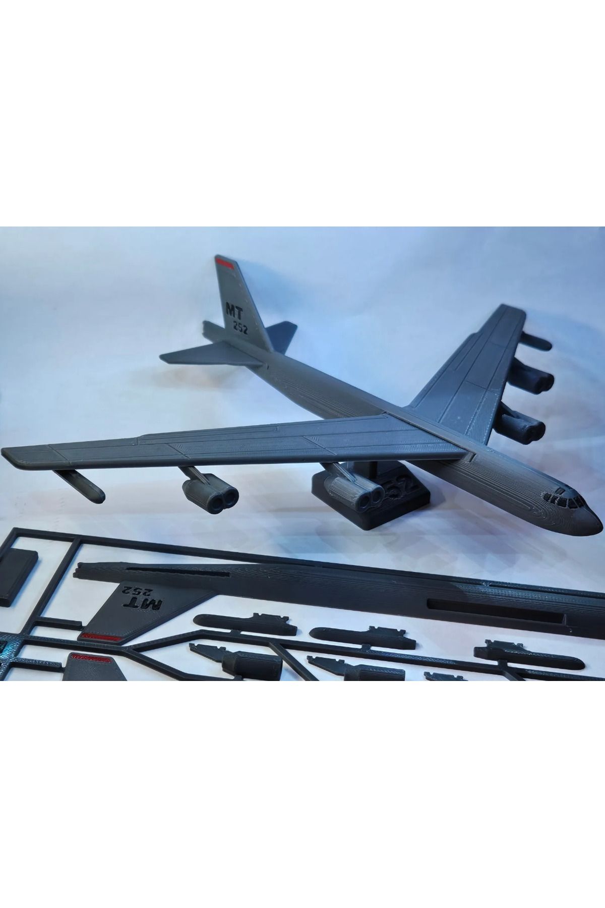 PUREYSMA B52 Uçak Maket Kiti | Kurulabilir Uçak Oyuncak Model | Koleksiyonluk Jet Seti