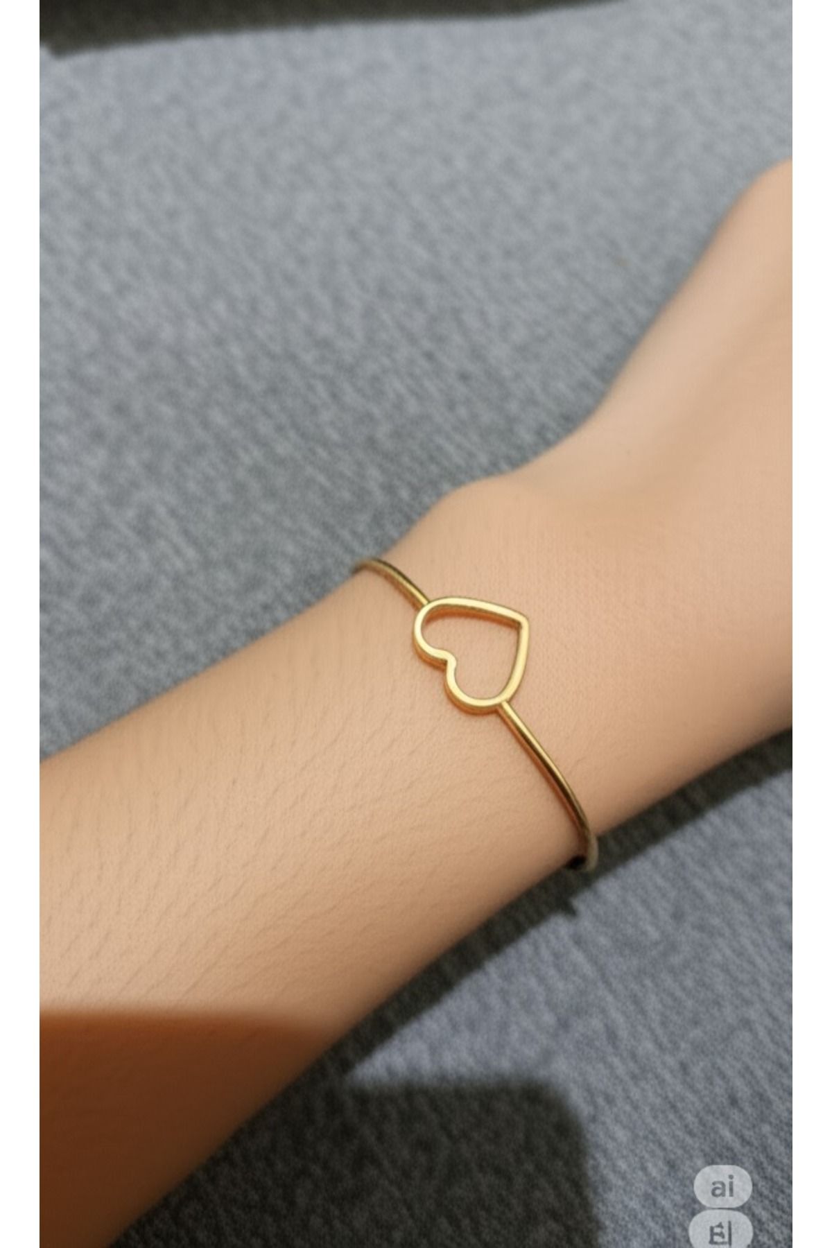 FAMEMUS ACCESSORY Kalp Detaylı Minimal Açık Bileklik