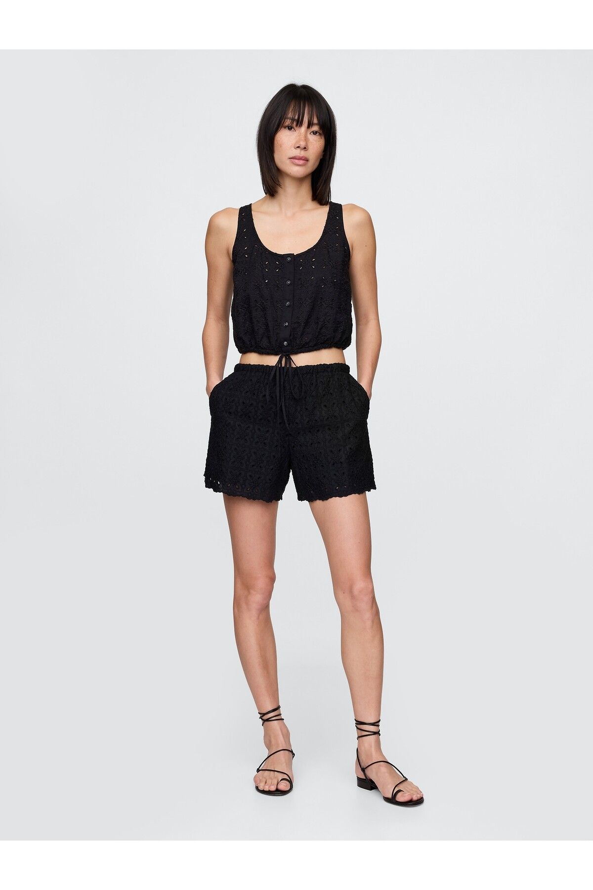 GAP Kadın Siyah High Rise Eyelet Easy Şort