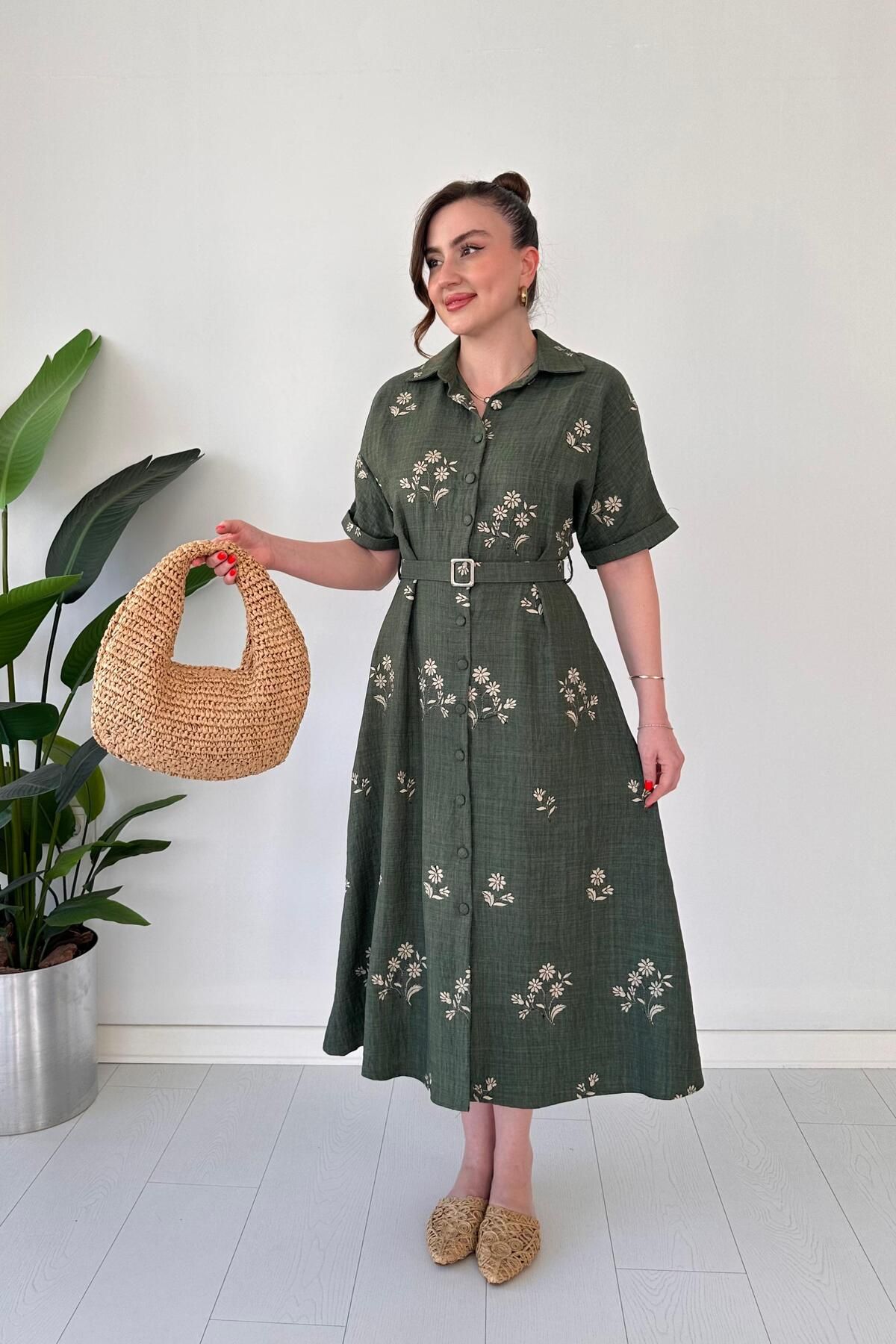 MaziButik Çiçek Nakışlı Elbise Haki