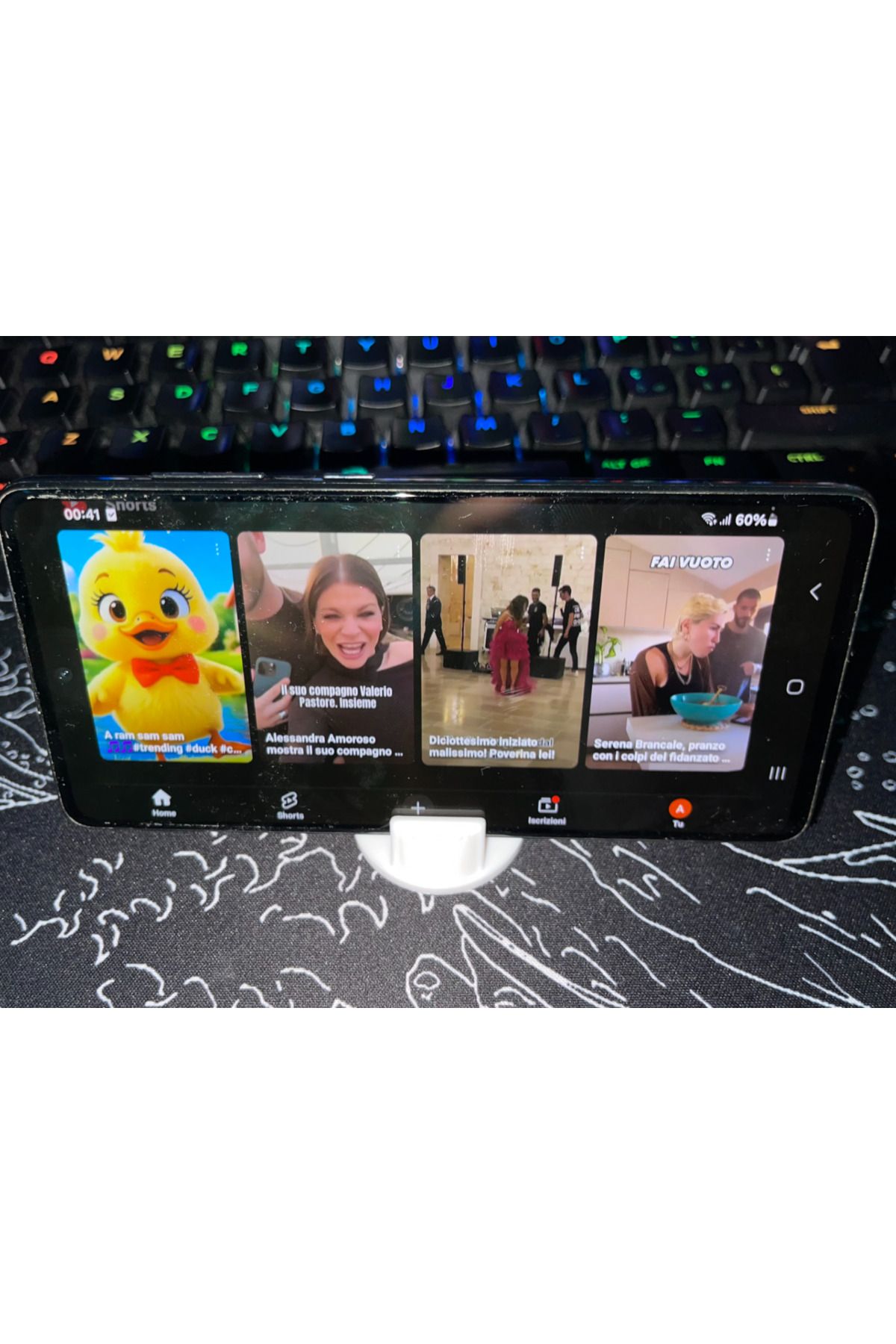 talaşoğlu Ayarlanabilir Telefon Tutucu Anahtarlık