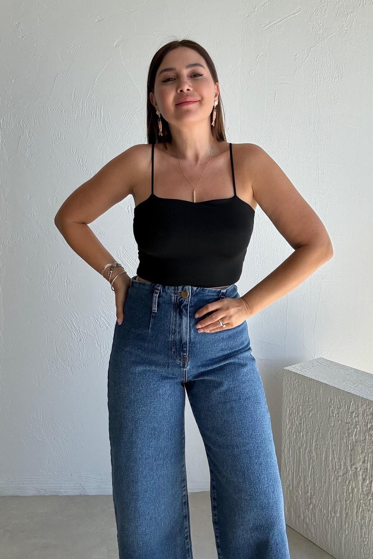ELVAN TOLON Siyah Askılı Crop Üst
