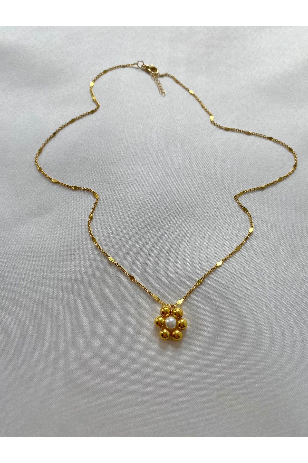 ZEHRA JEWELRYP Boncuklu gold kolye