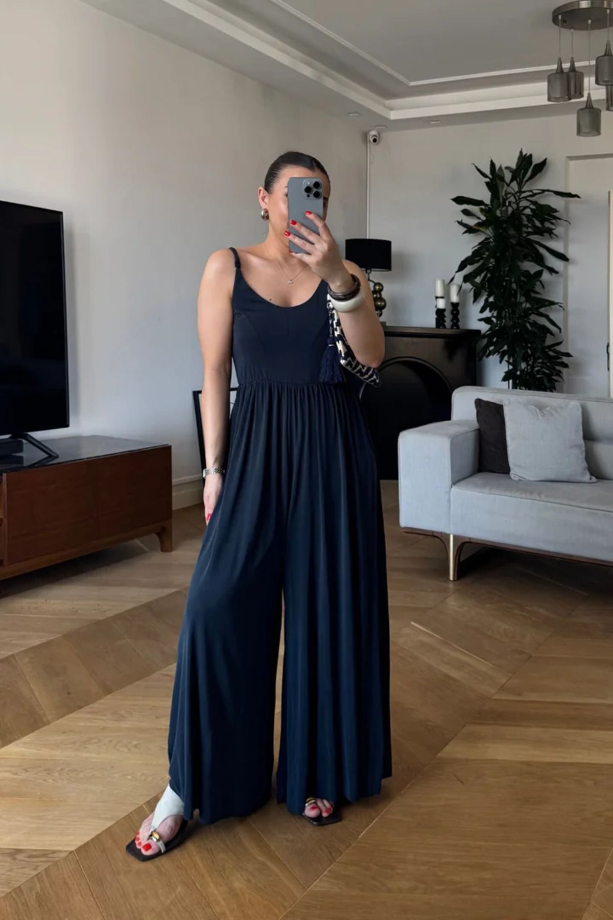 Tuba Butik Modal Çapraz Askılı Kadın Tulum
