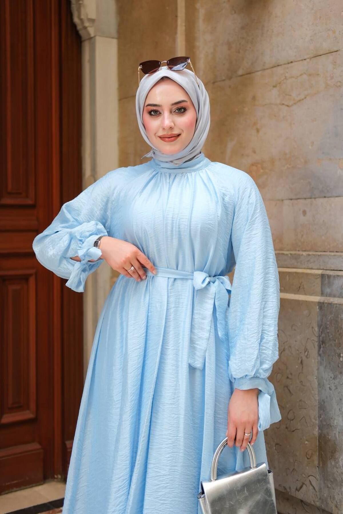 Butik Maralyn Ribbon Dress