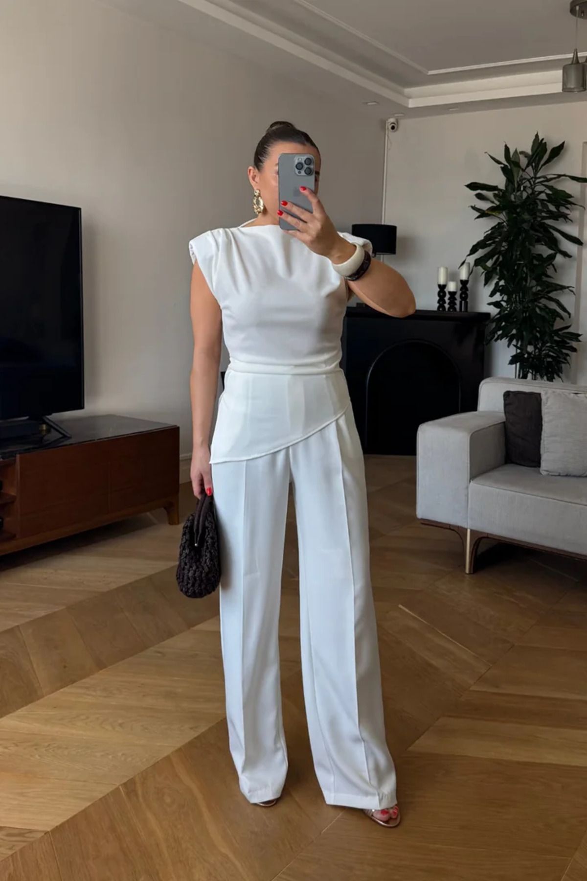 Tuba Butik Asimetrik Kesim Vatkalı Bluz