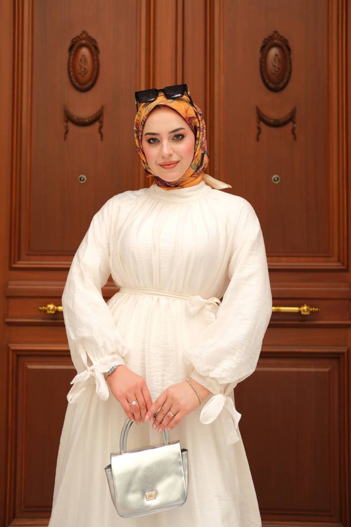 Butik Maralyn Ribbon Dress