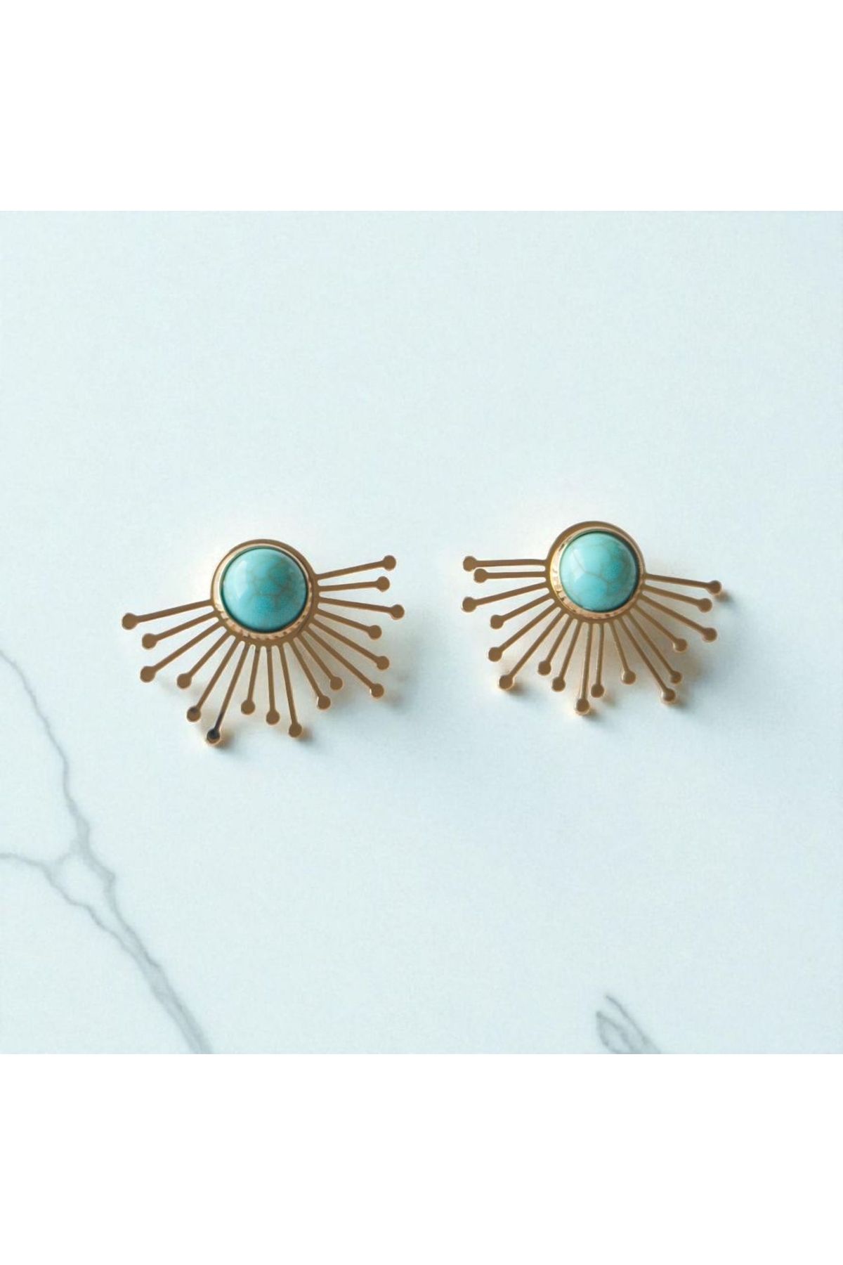 Fundéa Jewelry Aurina Küpe, Şans ve Enerji sembolü,Turkuaz taşlı, Güneş figürlü
