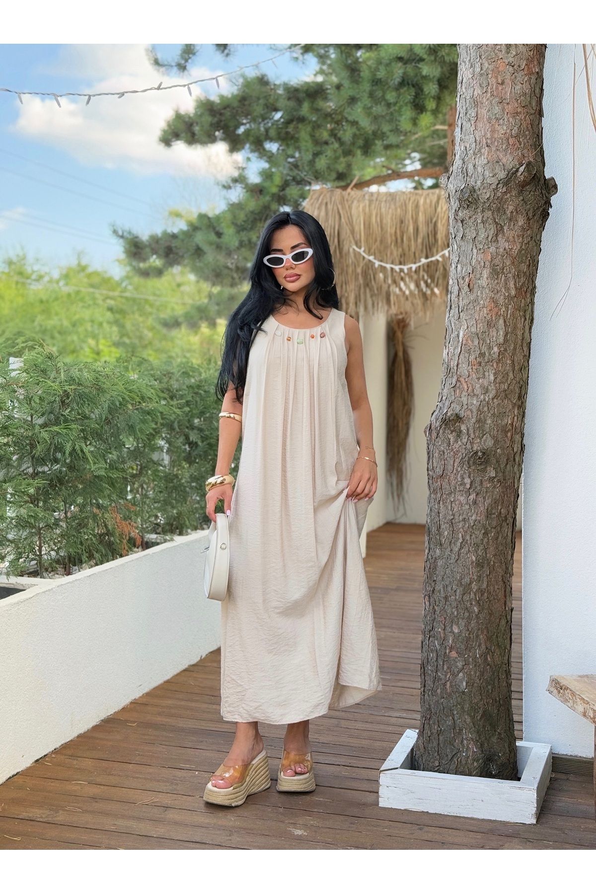 LB Laluna Butik Kadın Halter Yaka Deniz Kabuğu Detaylı Astarlı Uzun Elbise