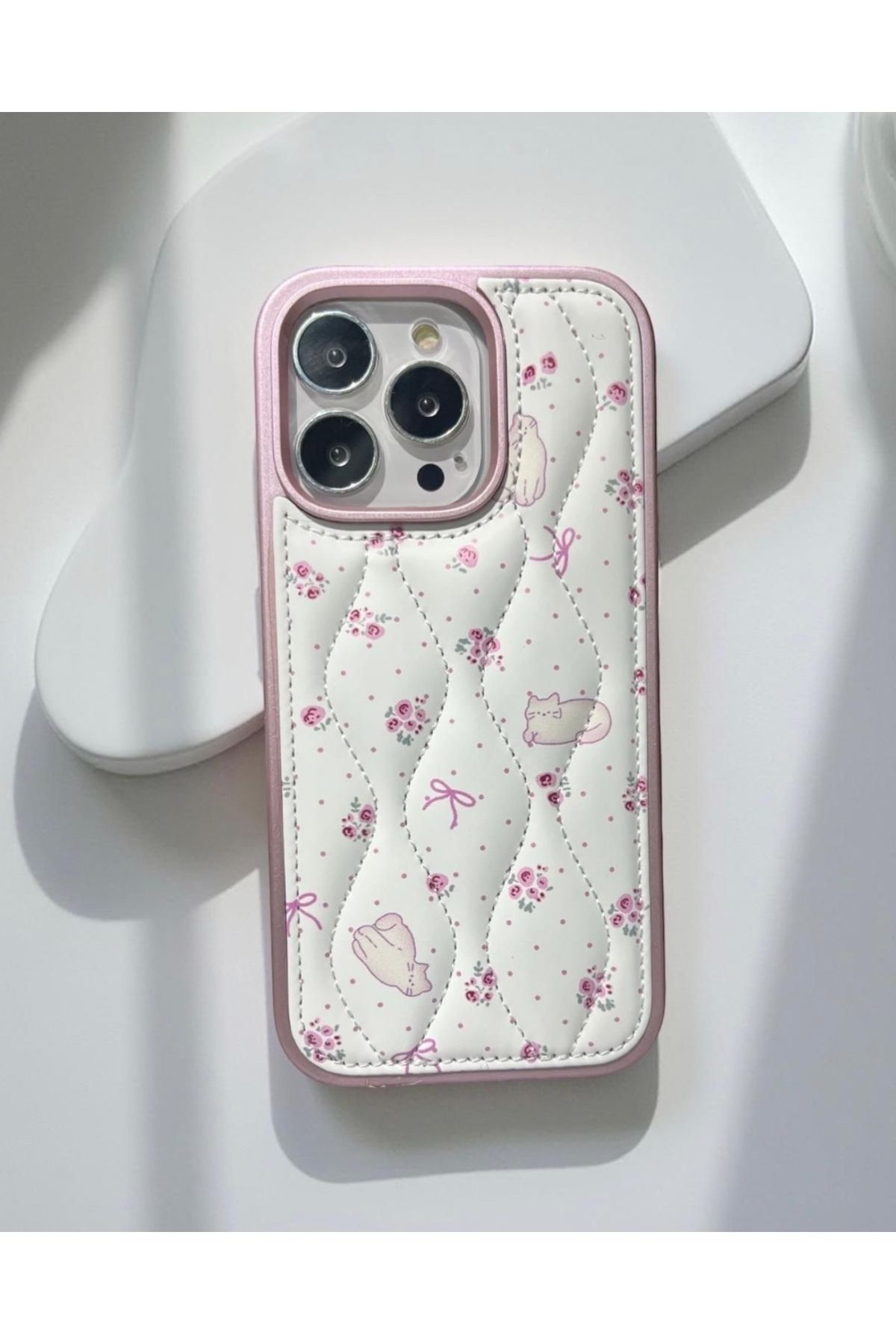 KILIF HOUSE Iphone 13 Pro Max Uyumlu Kapitone Çiçek Desenli Kılıf