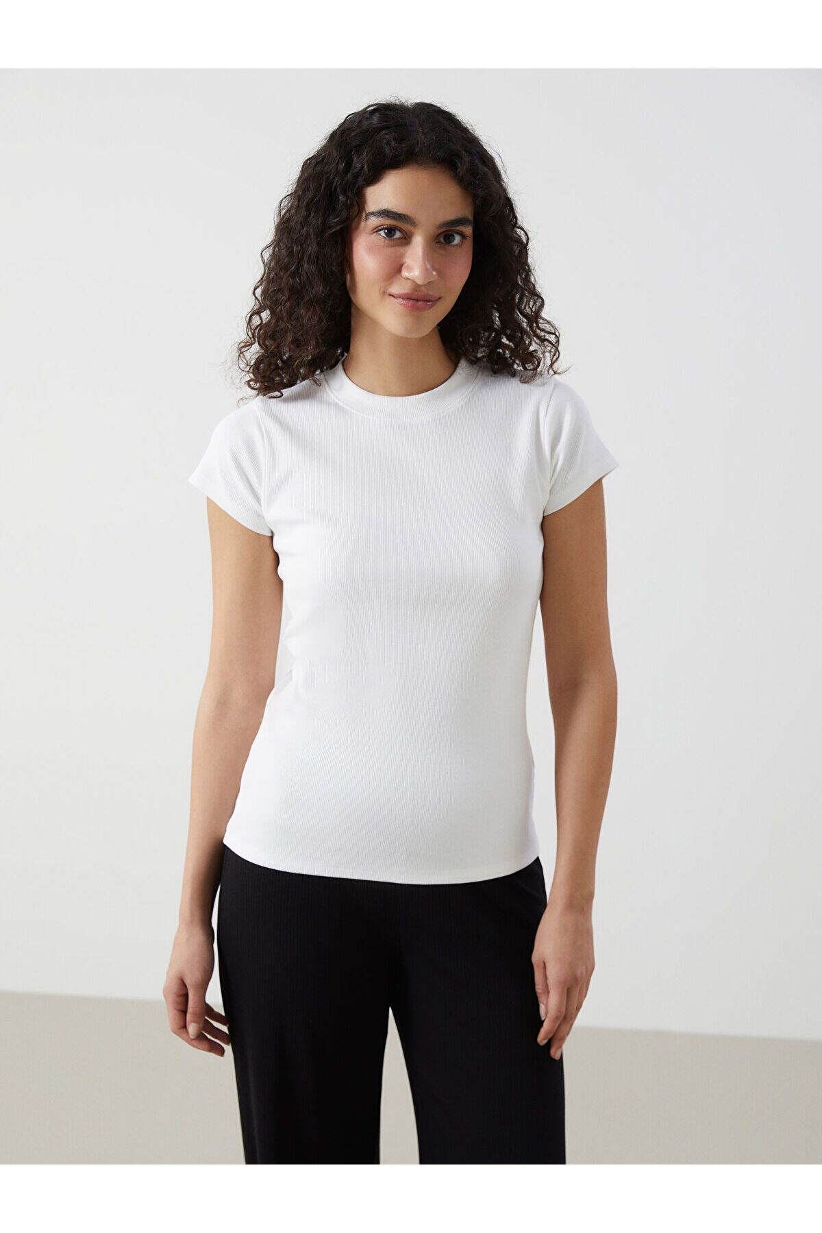 LC Waikiki Dik Yaka Kadın Body