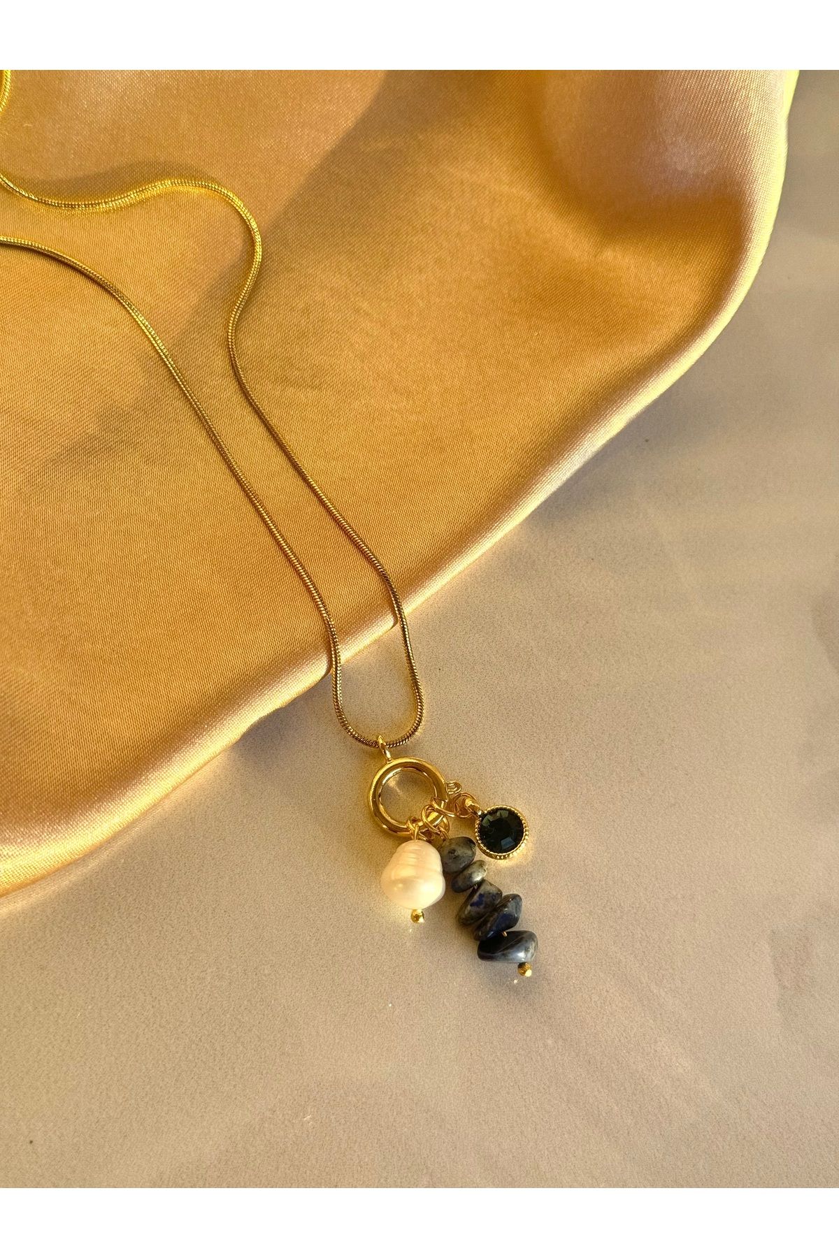 Nour Co Lapis Lazuli İnci Çelik Charm Kolye