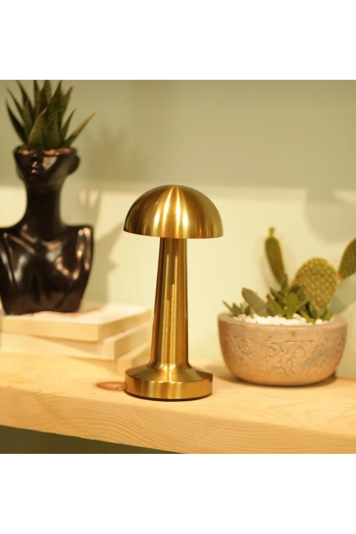 MERTİVAS Şık ve Modern Gold Mantar LED Masa Lambası – Dokunmatik ve Taşınabilir Tasarım 🌟