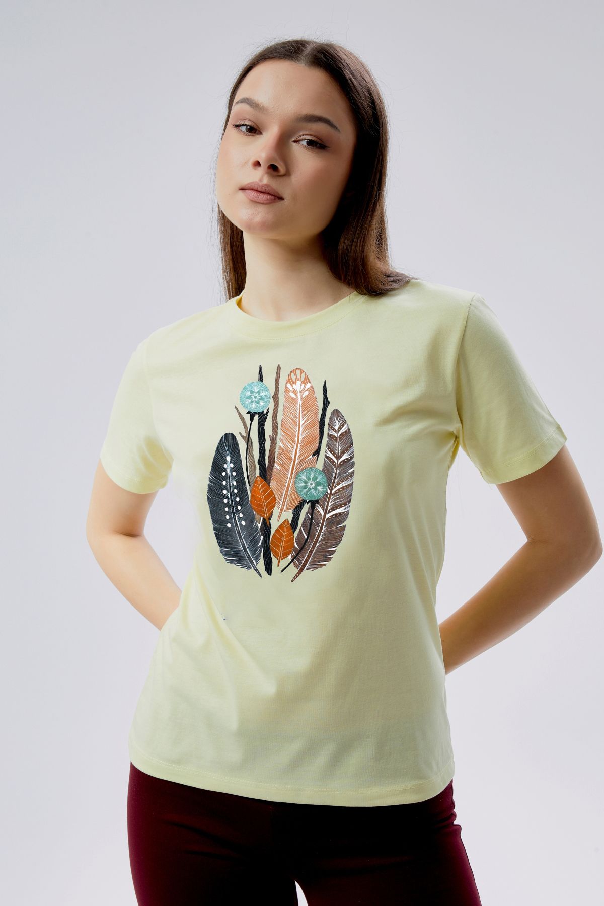 Kurun's Collection Kuş Tüyü Baskılı Kısa Kol Pamuklu Tshirt