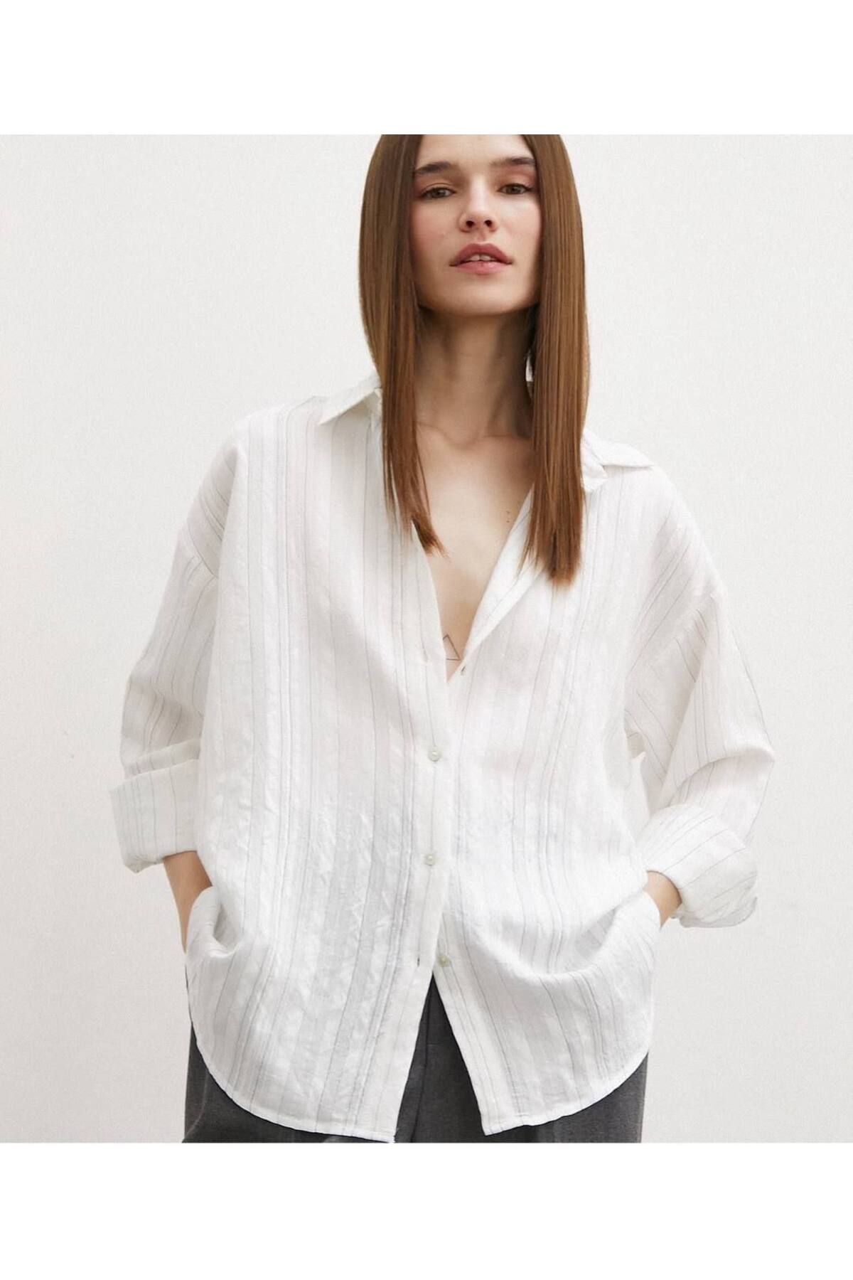 MİLLA Kadın Yazlık Oversize Çizgili Gömlek – Beyaz, Uzun Kollu, Yazlık Mode