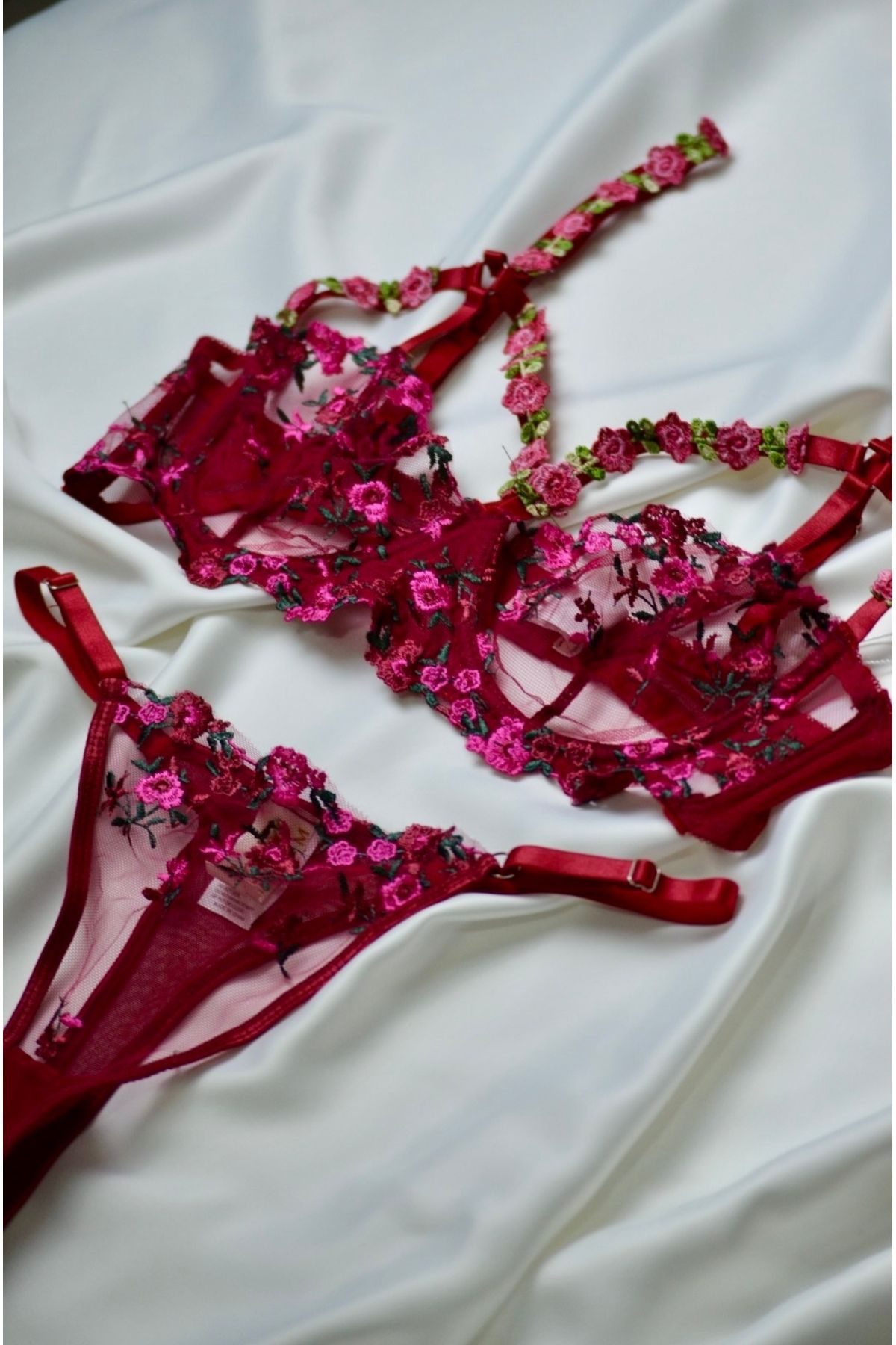 Ravica Lingerie Çiçek işlemeli balenli külot sütyen iç çamaşırı koyu kırmızı
