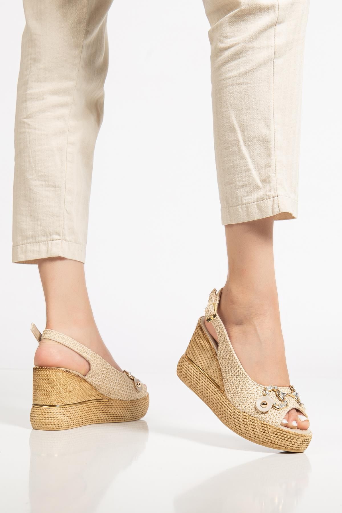 SUİNS SHOES Suins Twine Model Kadın Taşlı Platform Sandalet