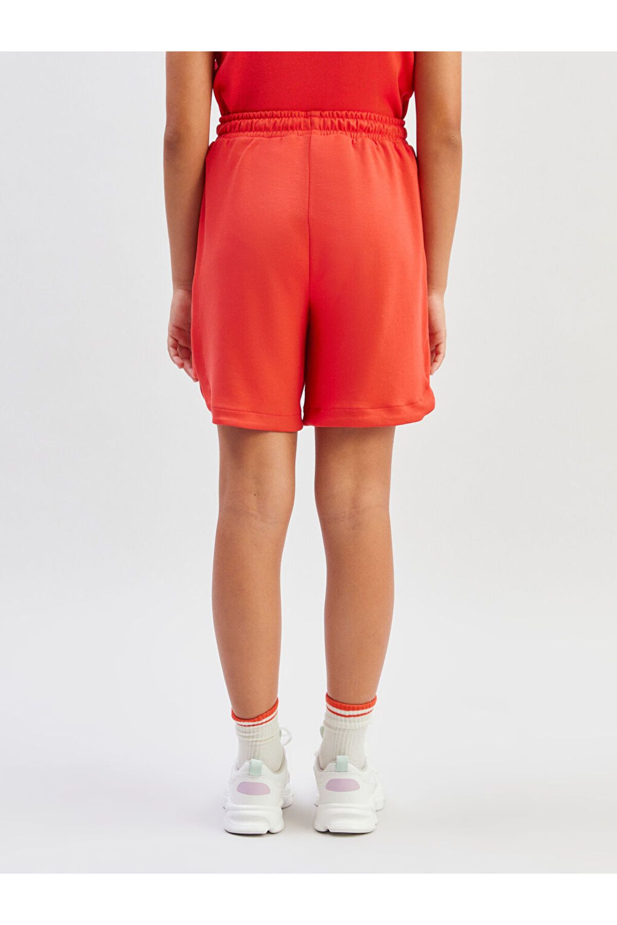 LC Waikiki-Sparkling Selections from Shining Store |   Red Girl's Shorts with Elastic Waist 4